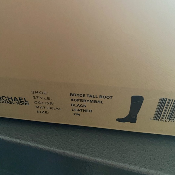 Michael Kors knee high boots - Picture 4 of 6